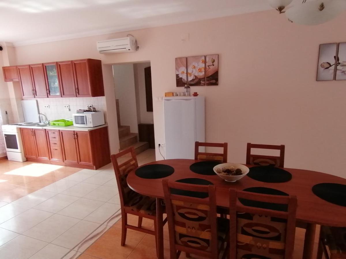 Aqua Oazis Apartman Hajdúszoboszló Zewnętrze zdjęcie