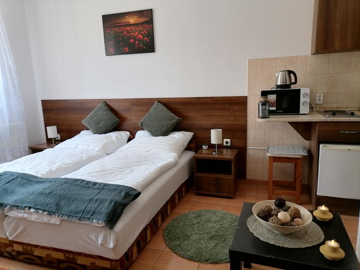 Aqua Oazis Apartman Hajdúszoboszló Zewnętrze zdjęcie