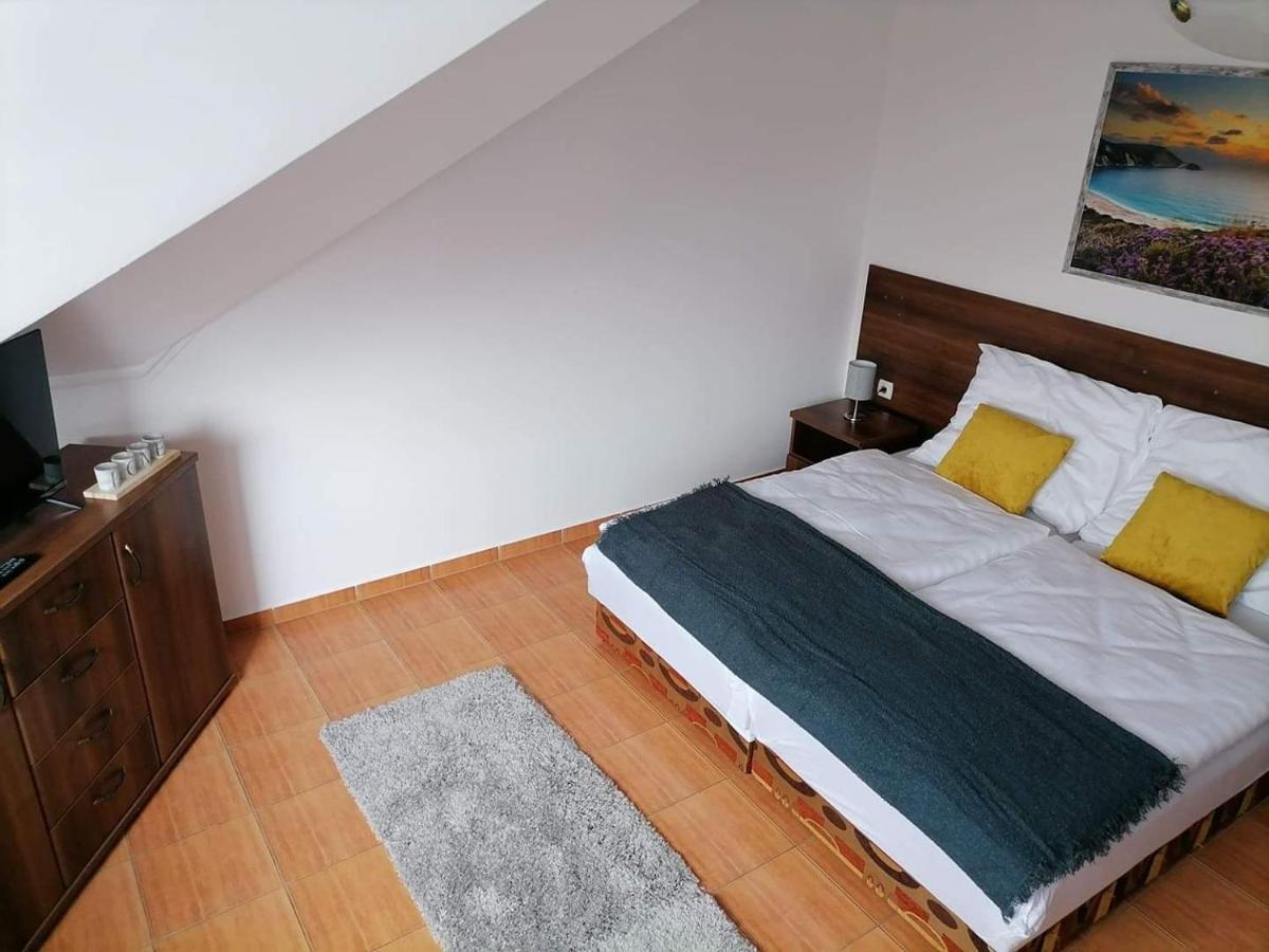 Aqua Oazis Apartman Hajdúszoboszló Zewnętrze zdjęcie