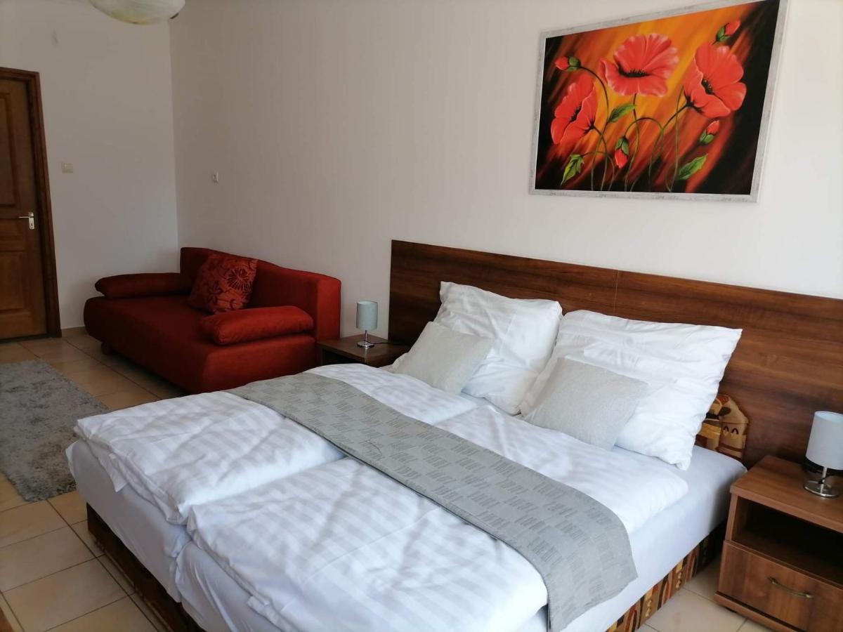 Aqua Oazis Apartman Hajdúszoboszló Zewnętrze zdjęcie