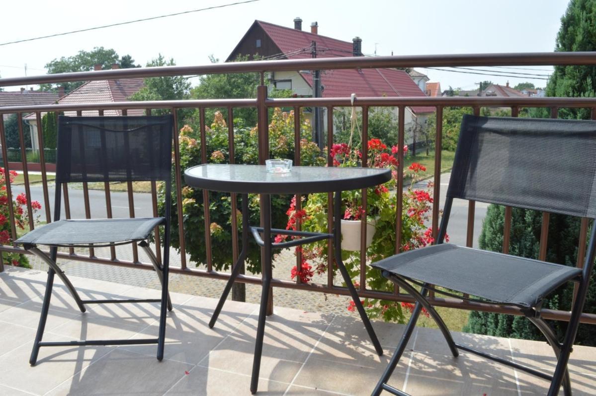 Aqua Oazis Apartman Hajdúszoboszló Zewnętrze zdjęcie