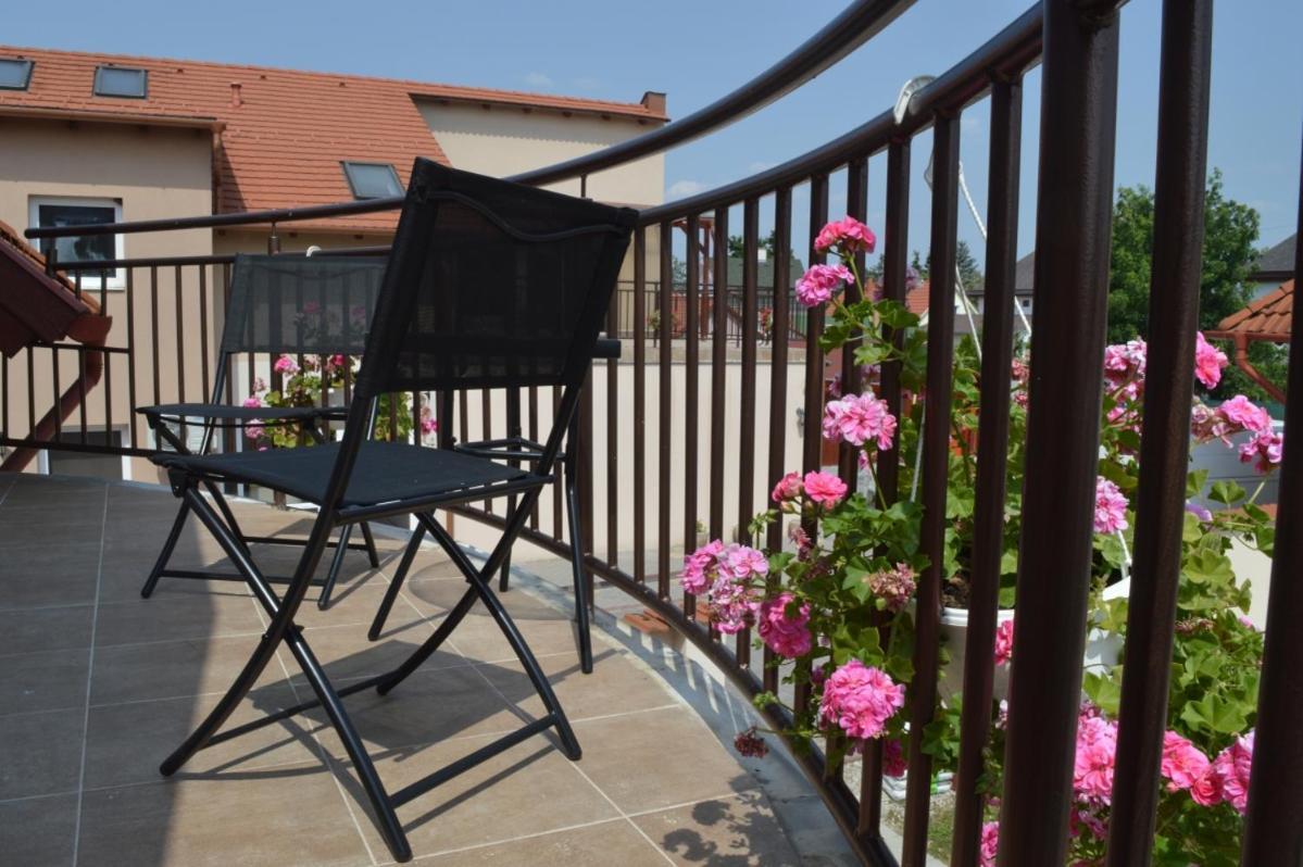 Aqua Oazis Apartman Hajdúszoboszló Zewnętrze zdjęcie