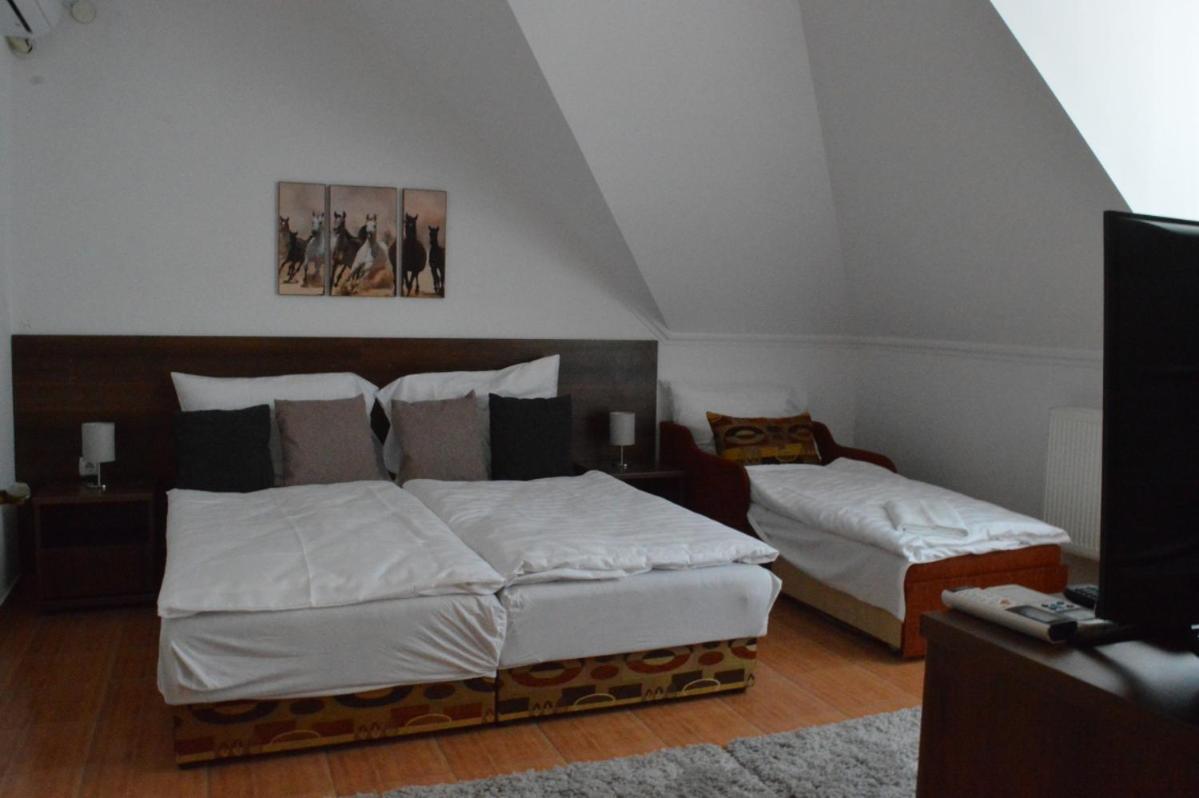 Aqua Oazis Apartman Hajdúszoboszló Zewnętrze zdjęcie