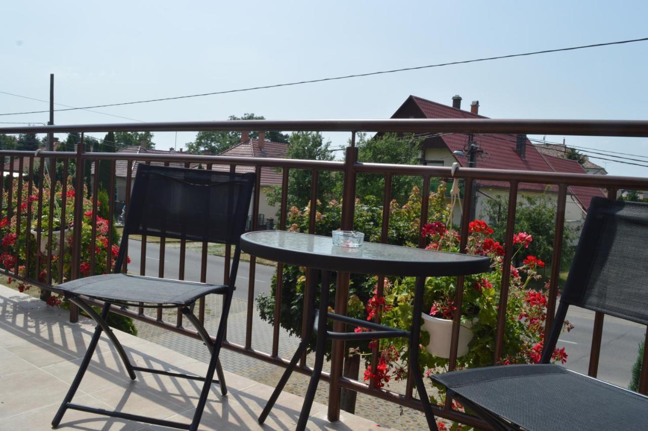 Aqua Oazis Apartman Hajdúszoboszló Zewnętrze zdjęcie